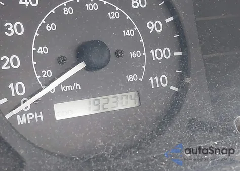 2000 Chevrolet Prizm from USA, damaged, VIN 1Y1SK5282YZ428822